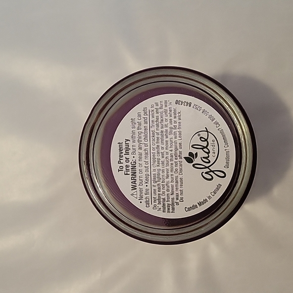 Glade Candle's - Picture 3 of 3